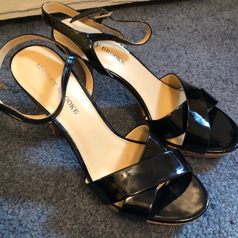 Audrey Brooke Heels NWOT